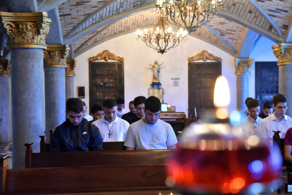 Aumentam os católicos no mundo: são 1 bilhão e 406 milhões - Jornal O São Paulo