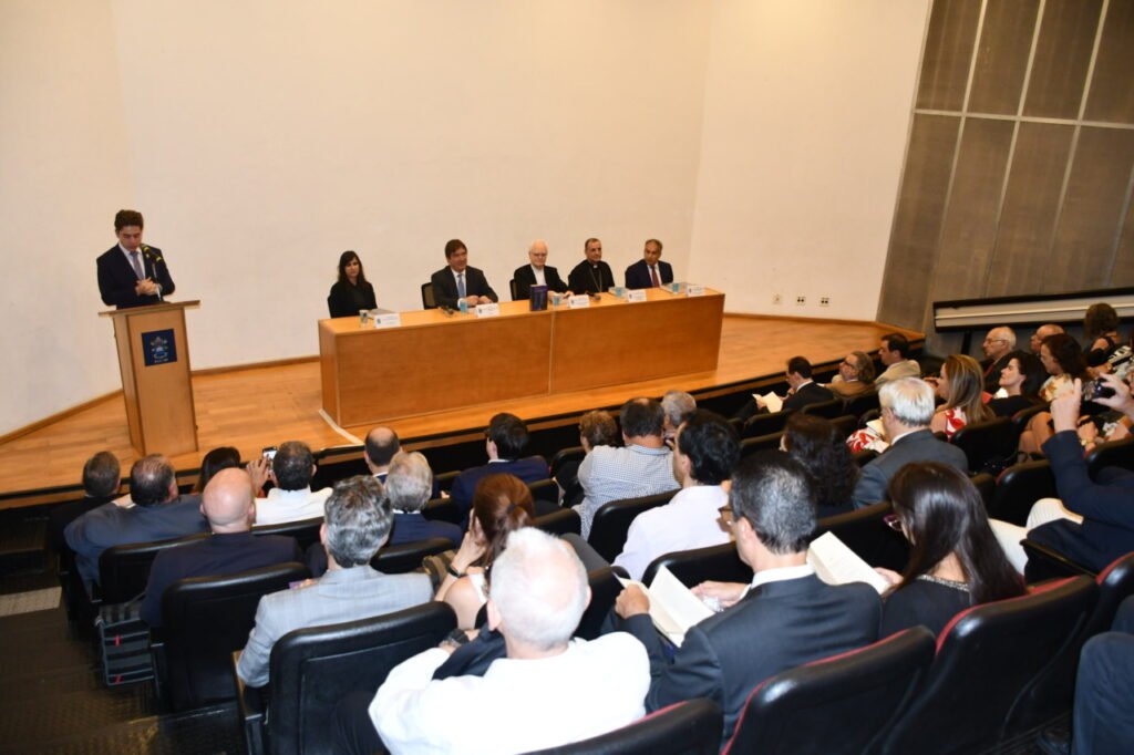 PUC-SP lança livro em homenagem ao Cardeal Odilo Pedro Scherer - Jornal O São Paulo