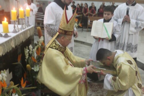 Dom José Luiz preside ordenação diaconal na Paróquia Nossa Senhora da Assunção - Jornal O São Paulo