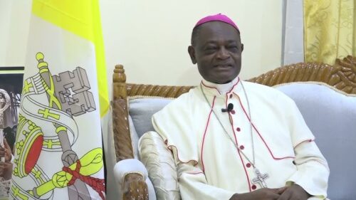 Quênia: Bispos se opõem à doação de ‘dinheiro sujo’ à Igreja  - Jornal O São Paulo