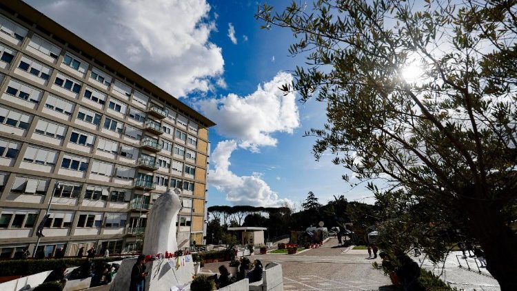 Com saúde estável, Papa não fez uso de ventilação mecânica nas últimas horas - Jornal O São Paulo
