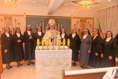 Dom Odilo abençoa a capela das Irmãs Agostinianas Servas de Jesus e Maria - Jornal O São Paulo