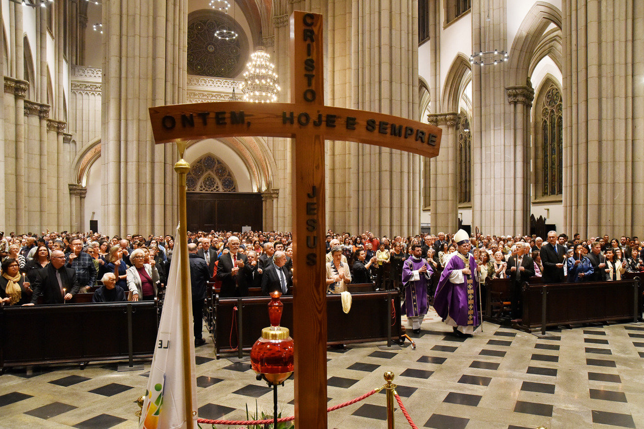 Indulgências plenárias durante a Sé Vacante: o que muda com o falecimento do Papa? - Jornal O São Paulo