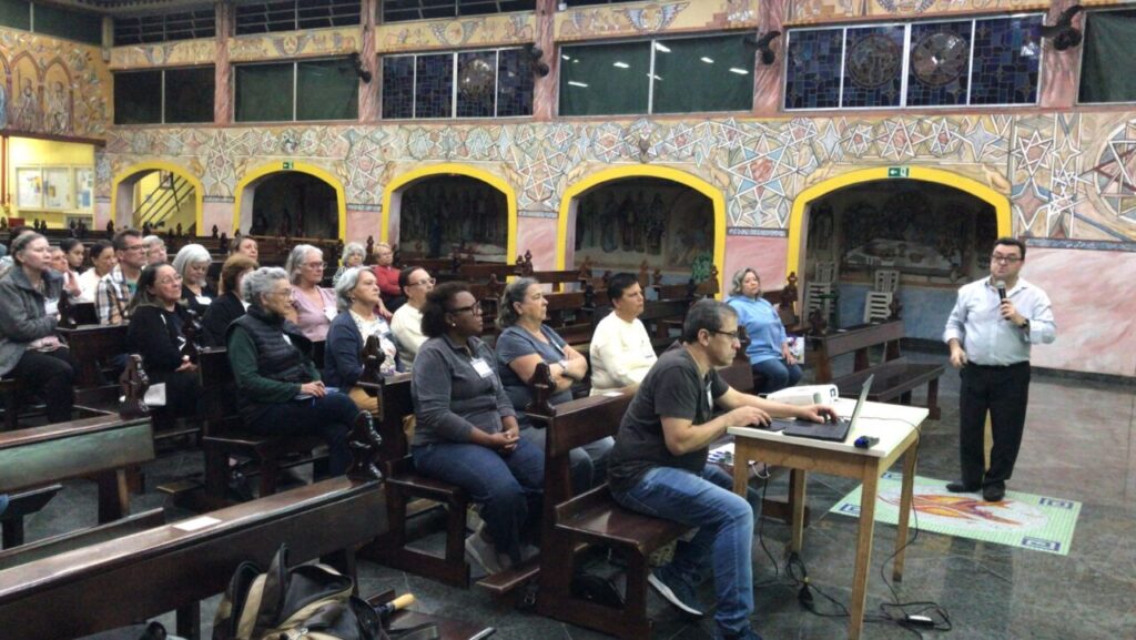 Paróquias refletem sobre a implementação do Projeto Emergencial de Pastoral - Jornal O São Paulo