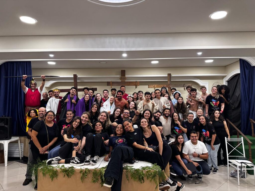 Missas com 1ª Comunhão de crianças e encenação da Paixão de Cristo acontecem na Lapa - Jornal O São Paulo