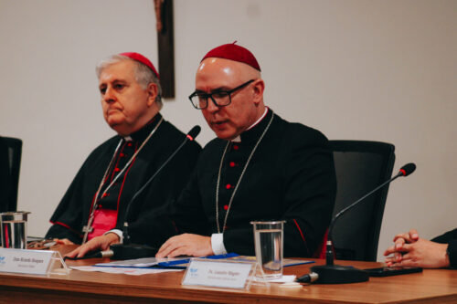 Em Coletiva de Imprensa, Secretário-Geral da CNBB afirmou que mundo viu a face do Bom Pastor refletida em Francisco - Jornal O São Paulo