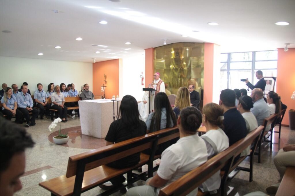 CNBB acolhe a cruz original da primeira missa celebrada no Brasil há 525 anos - Jornal O São Paulo