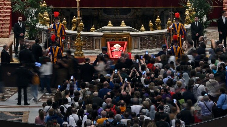 Caixão do Papa Francisco será fechado nesta sexta-feira, 25 - Jornal O São Paulo