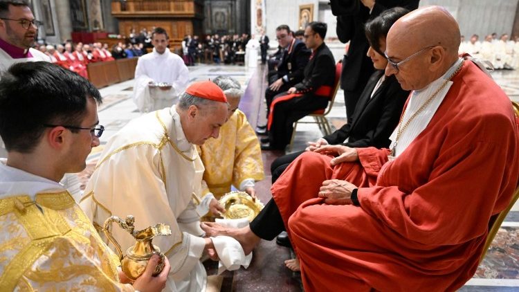 Designado pelo Papa, Cardeal Gambetti preside a Missa da Ceia do Senhor na Basílica de São Pedro - Jornal O São Paulo