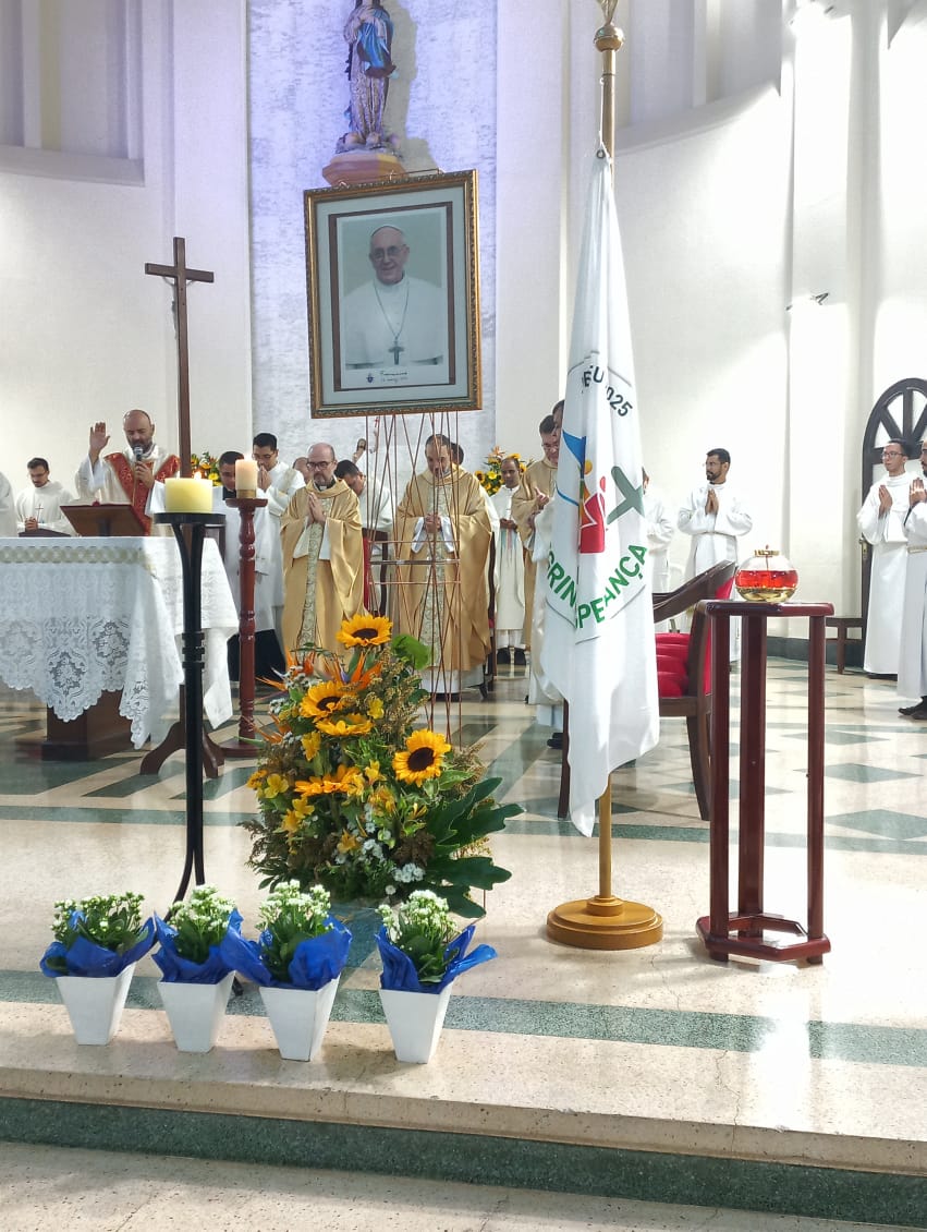 Arquivo Metropolitano e Faculdades de Teologia e de Direito Canônico realizam missa em sufrágio do Papa - Jornal O São Paulo