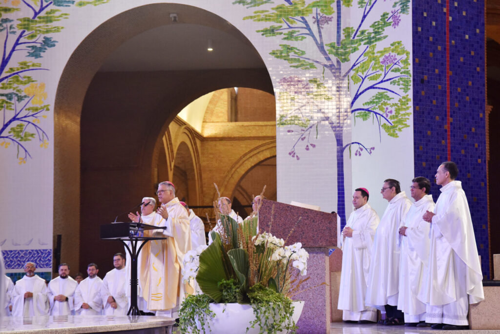 Na ‘Casa da Mãe’, peregrinos da Arquidiocese reanimam a esperança e rezam pelo Conclave - Jornal O São Paulo