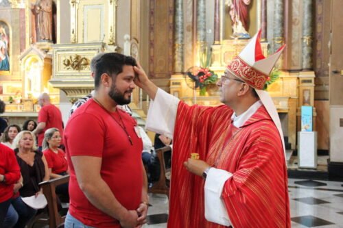 Crismas e iniciativas de colégio católico e das pastorais do Menor e Familiar são destaques na Sé - Jornal O São Paulo