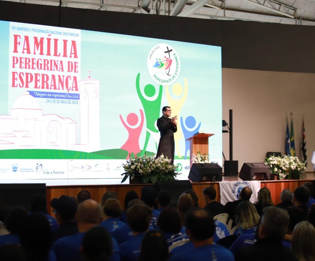 Em Aparecida (SP), 5 mil pessoas participam do 15º Simpósio Nacional das Famílias, em consonância com o Ano Jubilar - Jornal O São Paulo