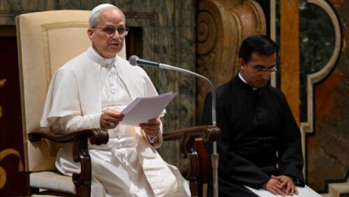 Papa: o nosso mundo, ferido pela guerra e injustiça, precisa do amor de Deus - Jornal O São Paulo