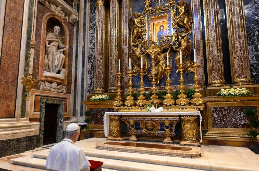 Leão XIV visita o túmulo de Francisco e reza no Santuário de Nossa Senhora do Bom Conselho - Jornal O São Paulo