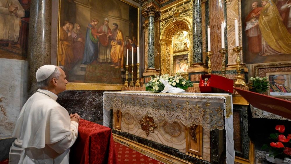 Leão XIV visita o túmulo de Francisco e reza no Santuário de Nossa Senhora do Bom Conselho - Jornal O São Paulo