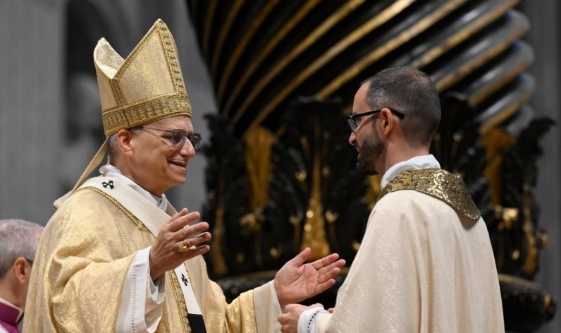 Papa: a identidade do padre depende da união com Cristo, Sumo e Eterno Sacerdote - Jornal O São Paulo
