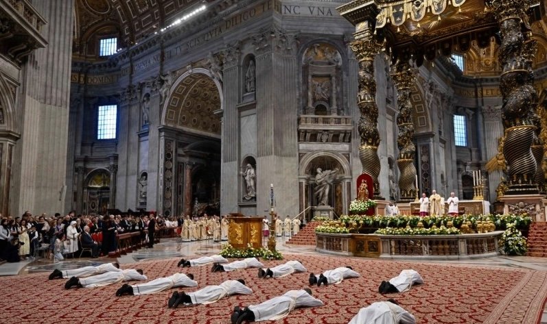 Papa: a identidade do padre depende da união com Cristo, Sumo e Eterno Sacerdote - Jornal O São Paulo