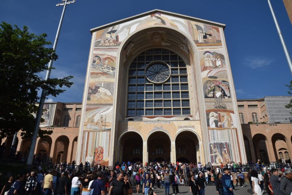 Romaria a Aparecida: ‘Não estamos sozinhos. Cristo está à margem e Maria caminha conosco’ - Jornal O São Paulo