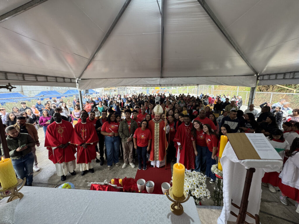 Dom Cícero a crismandos: ‘Não tenham vergonha de dizer que são católicos’ - Jornal O São Paulo