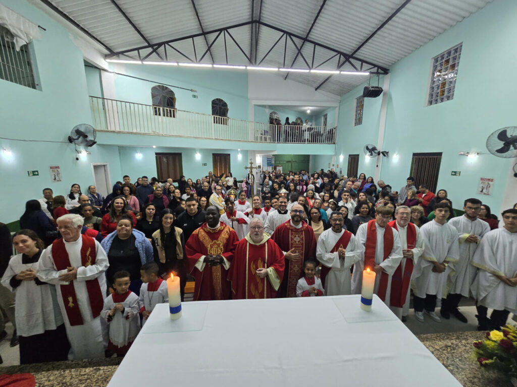 Na Solenidade de Pentecostes, fiéis da Paróquia Espírito Santo reanimam a esperança no Senhor - Jornal O São Paulo