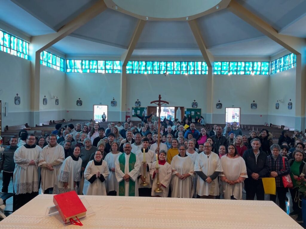 Dom Cícero faz visita pastoral à Paróquia Jesus Ressuscitado - Jornal O São Paulo