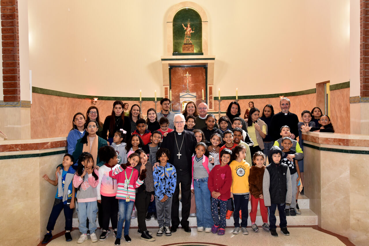 Cardeal Odilo Scherer conhece o projeto do contraturno escolar da Paróquia São Vito Mártir - Jornal O São Paulo