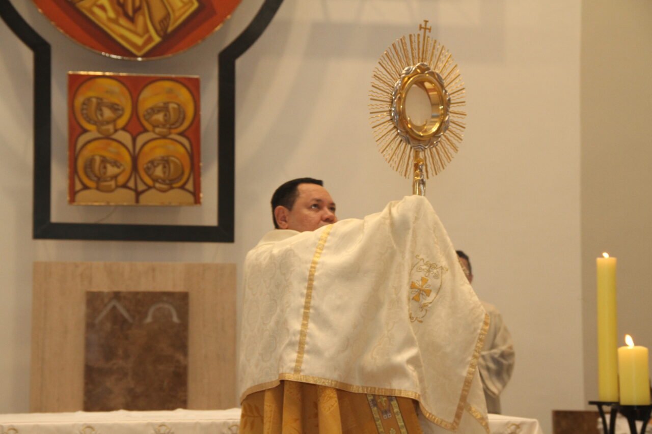 Dom Cícero: ‘A Eucaristia é Cristo em nosso meio’  - Jornal O São Paulo