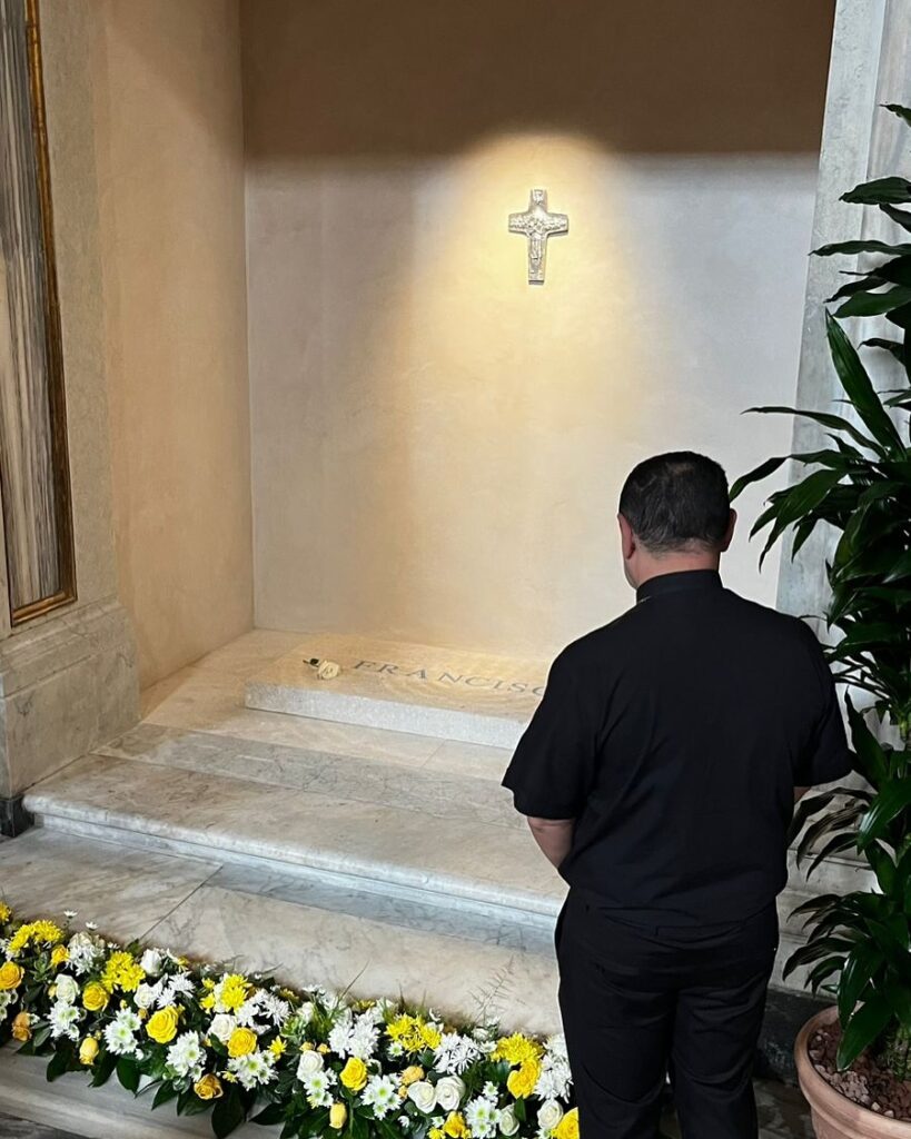 Dom Cícero se encontra com o Papa Leão XIV em Roma - Jornal O São Paulo