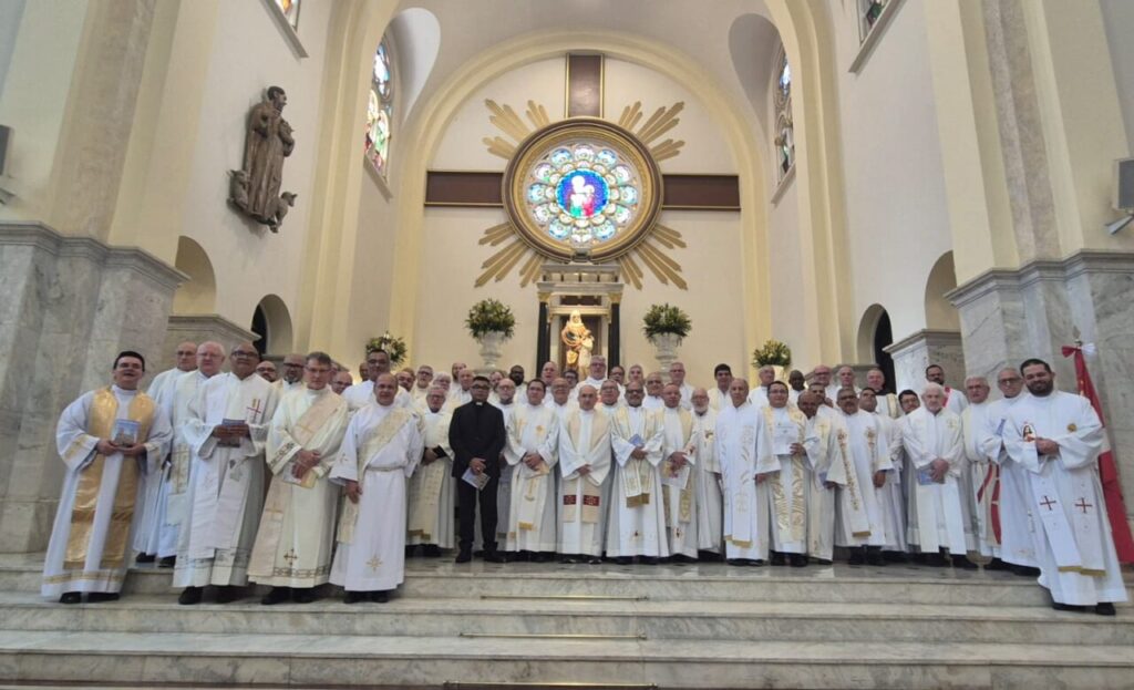 Dia de Oração pela Santificação do Clero é celebrado nas regiões episcopais - Jornal O São Paulo