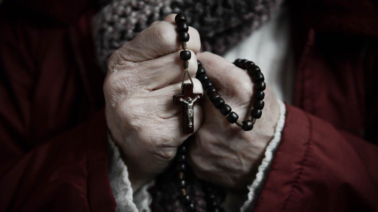 Cristãos se tornam alvos vulneráveis no conflito entre Irã e Israel - Jornal O São Paulo