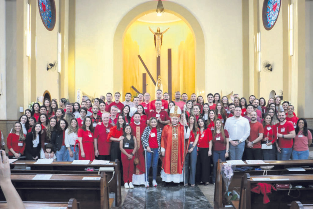 Fiéis participam de celebrações de padroeiros e missas com Crismas na Lapa - Jornal O São Paulo