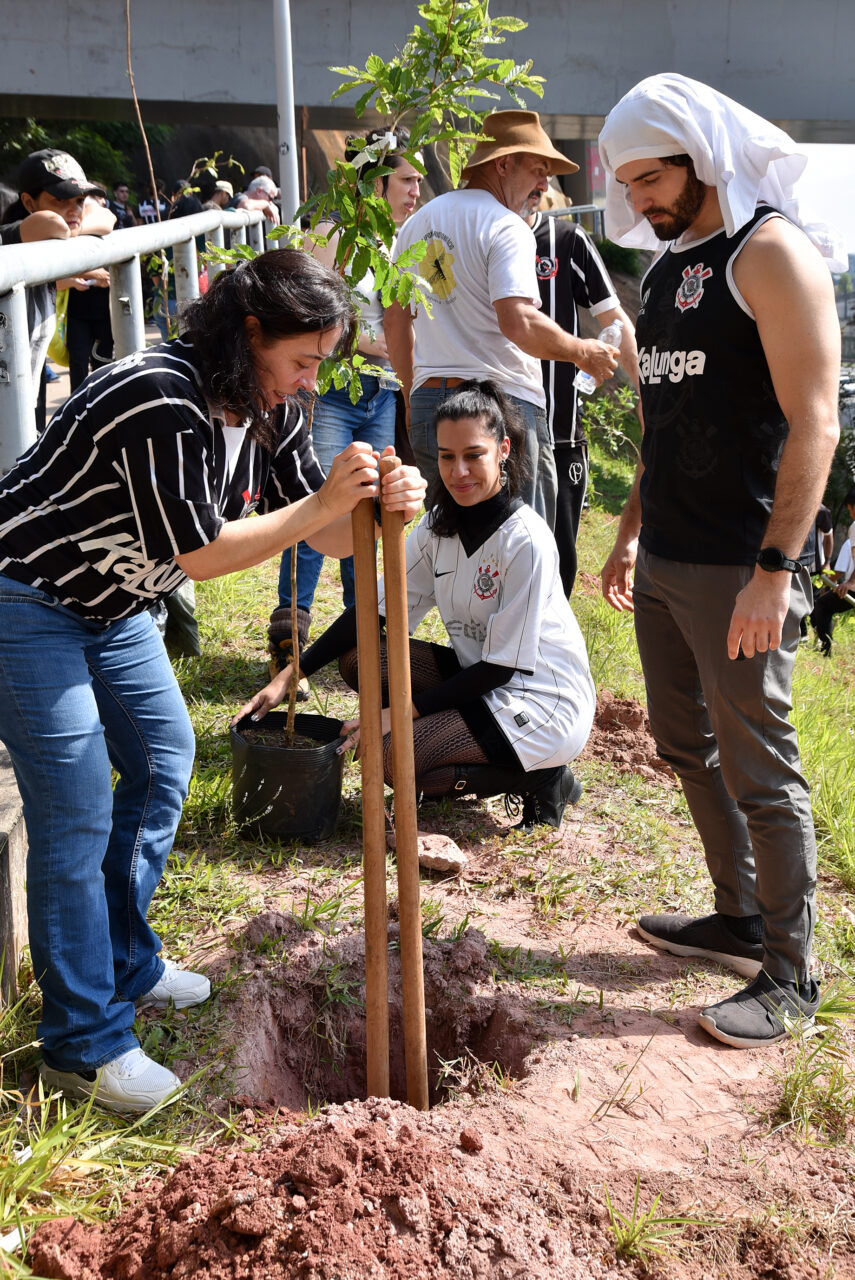‘Corredor Ecológico Corinthiano’: o amor em ‘preto e branco’ entra em campo em prol do meio ambiente - Jornal O São Paulo