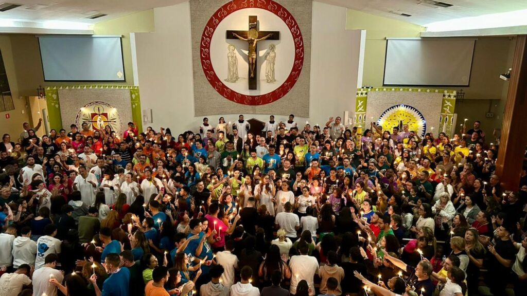 Crismas, encontros e formações mobilizam fiéis na Brasilândia - Jornal O São Paulo