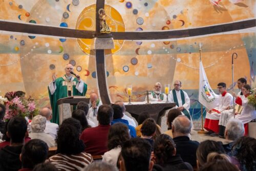 Dom Odilo preside missa pelos 50 anos da Paróquia Nossa Senhora Aparecida dos Ferroviários - Jornal O São Paulo