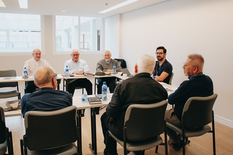 Comissão planeja nova publicação com orientações para a vida e a pastoral dos bispos eméritos do Brasil - Jornal O São Paulo