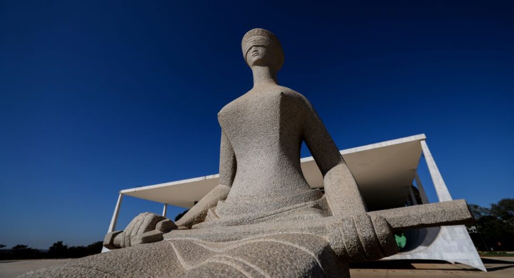 STF impõe medidas cautelares ao ex-presidente Jair Bolsonaro - Jornal O São Paulo