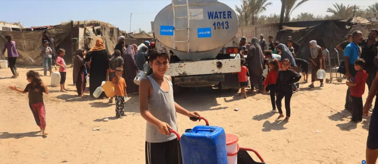 Em Gaza, oito crianças mortas na fila de distribuição de água - Jornal O São Paulo