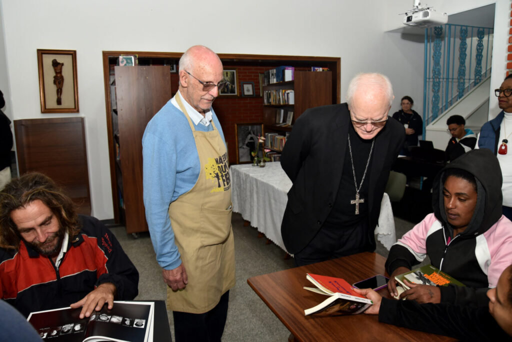 Biblioteca Wilma Lancellotti: espaço de leitura e de mais dignidade às pessoas em situação de rua - Jornal O São Paulo