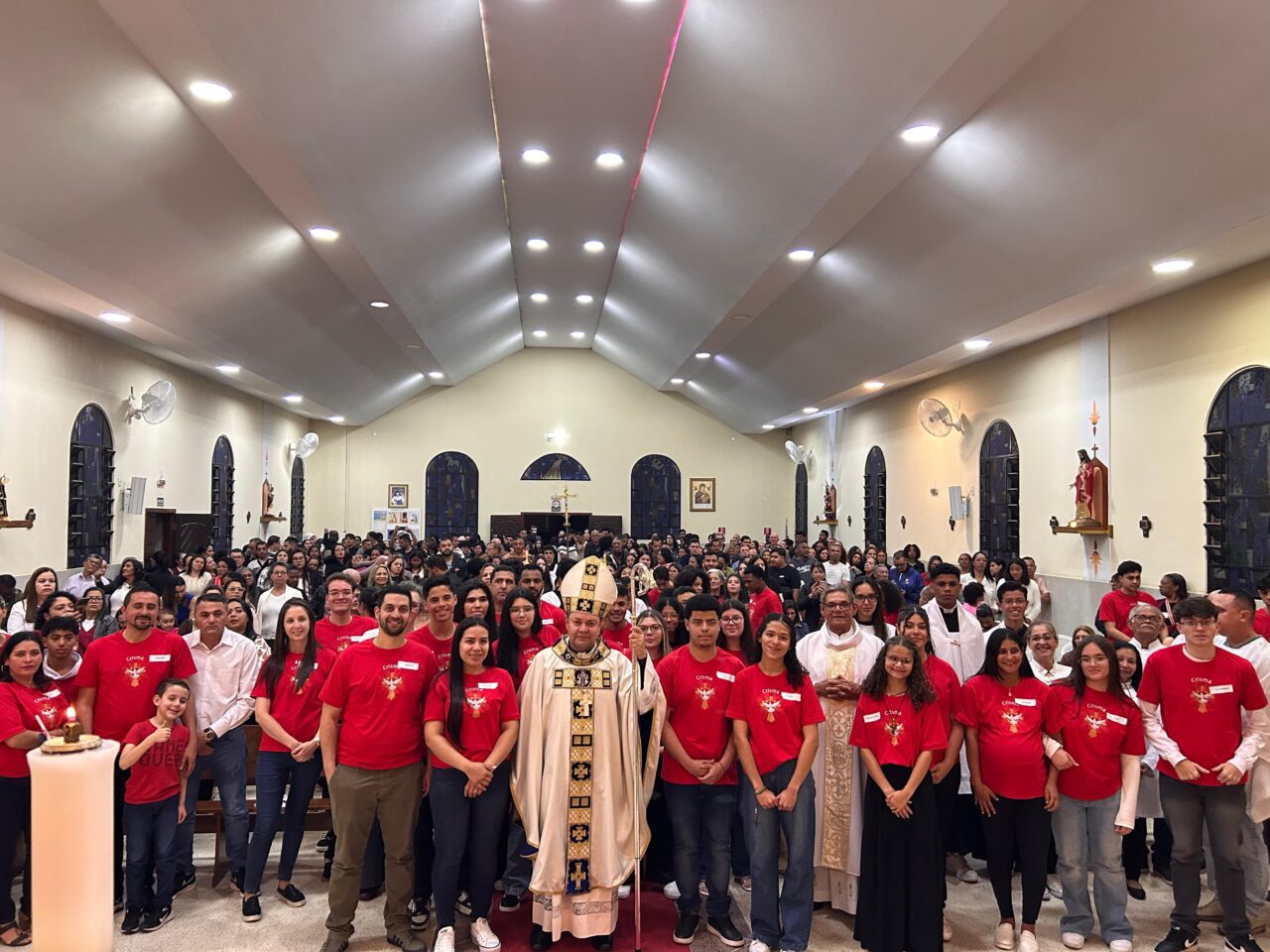 Dom Cícero a crismandos: ‘Sejam católicos de verdade, vivam unidos a Jesus’ - Jornal O São Paulo