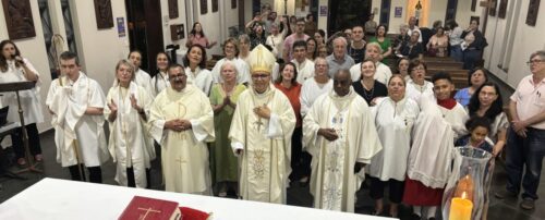 Na Lapa, Dom Edilson conduz formação regional e preside missas com crismas - Jornal O São Paulo