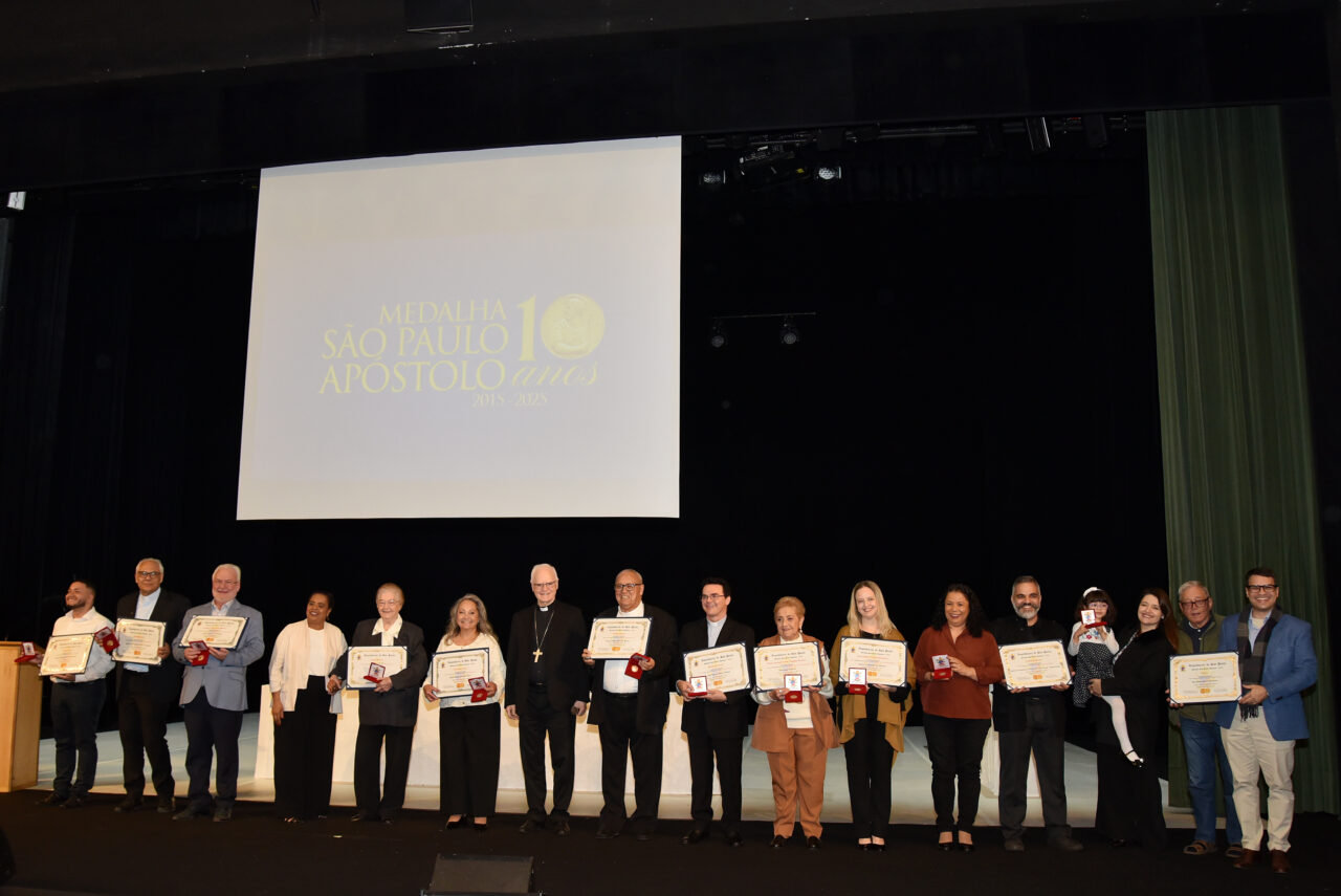 Aos agentes da esperança, a Medalha São Paulo Apóstolo!