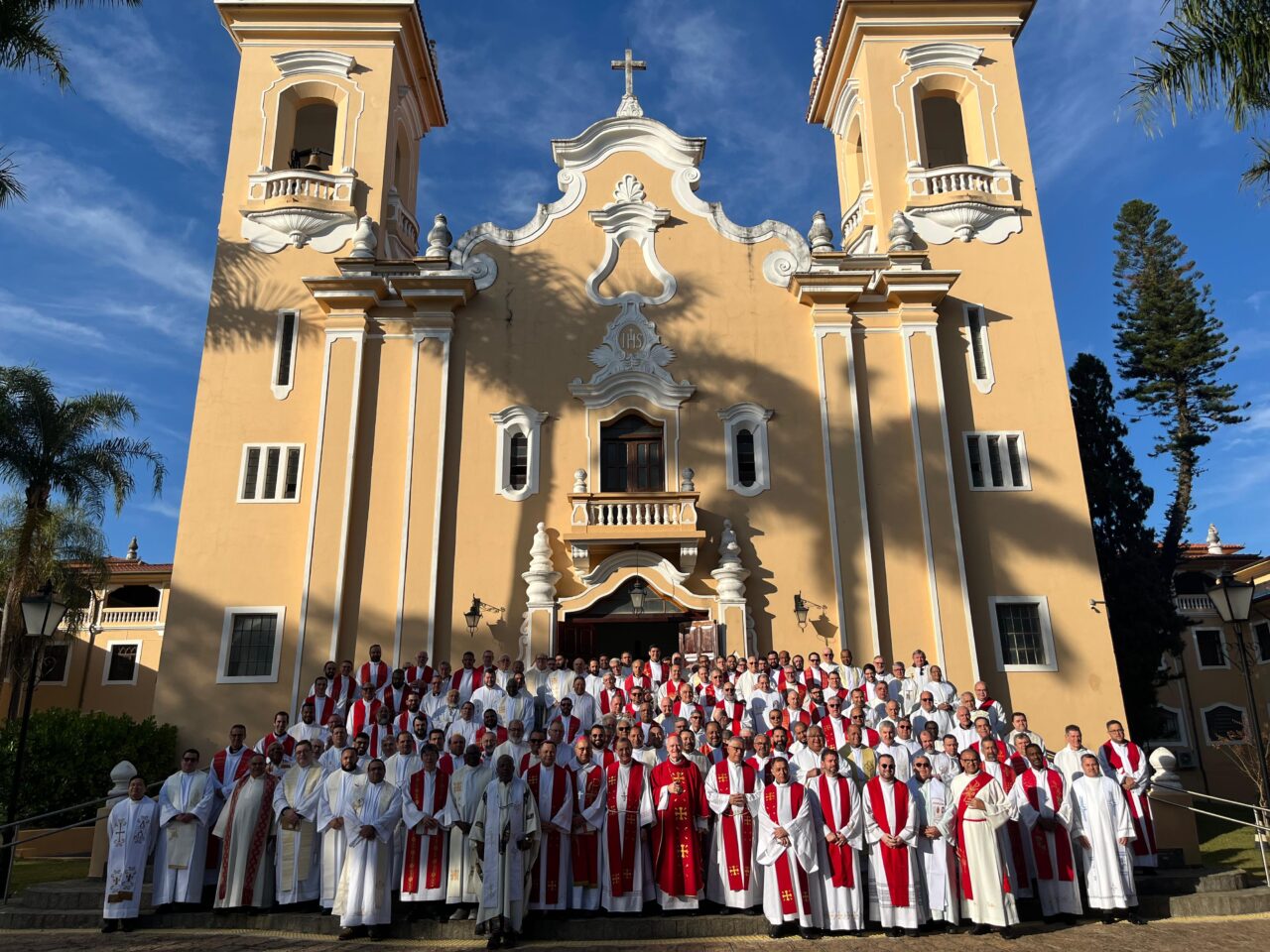 Em curso formativo anual, clero arquidiocesano trata da missão do presbítero na Igreja sinodal - Jornal O São Paulo