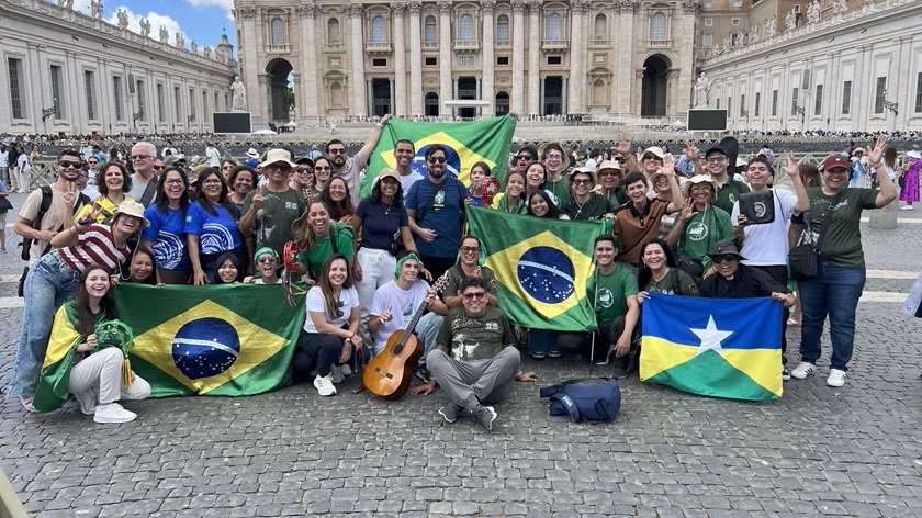Ao menos 6 mil brasileiros participam do Jubileu dos Jovens em Roma - Jornal O São Paulo