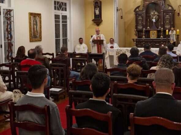 Dom Odilo preside missa na festa do padroeiro do Seminário de Filosofia Santo Cura D’Ars - Jornal O São Paulo