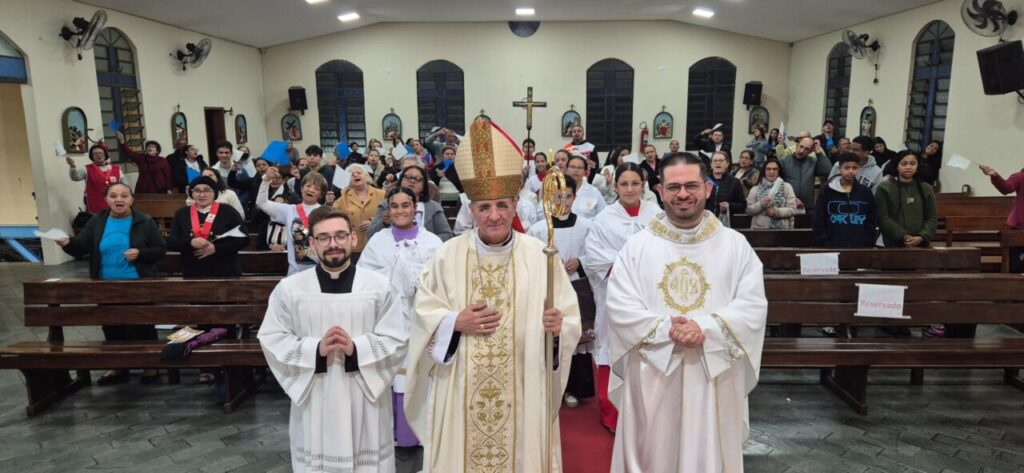 Em Santana, Paróquia Santa Dulce dos Pobres celebra padroeira - Jornal O São Paulo