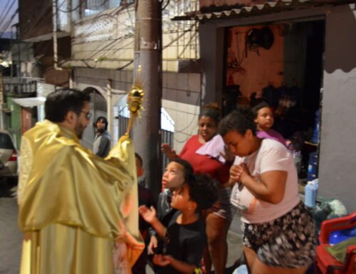 Cerco Eucarístico difunde a fé e a esperança na Paróquia Santa Ângela e São Serapião - Jornal O São Paulo