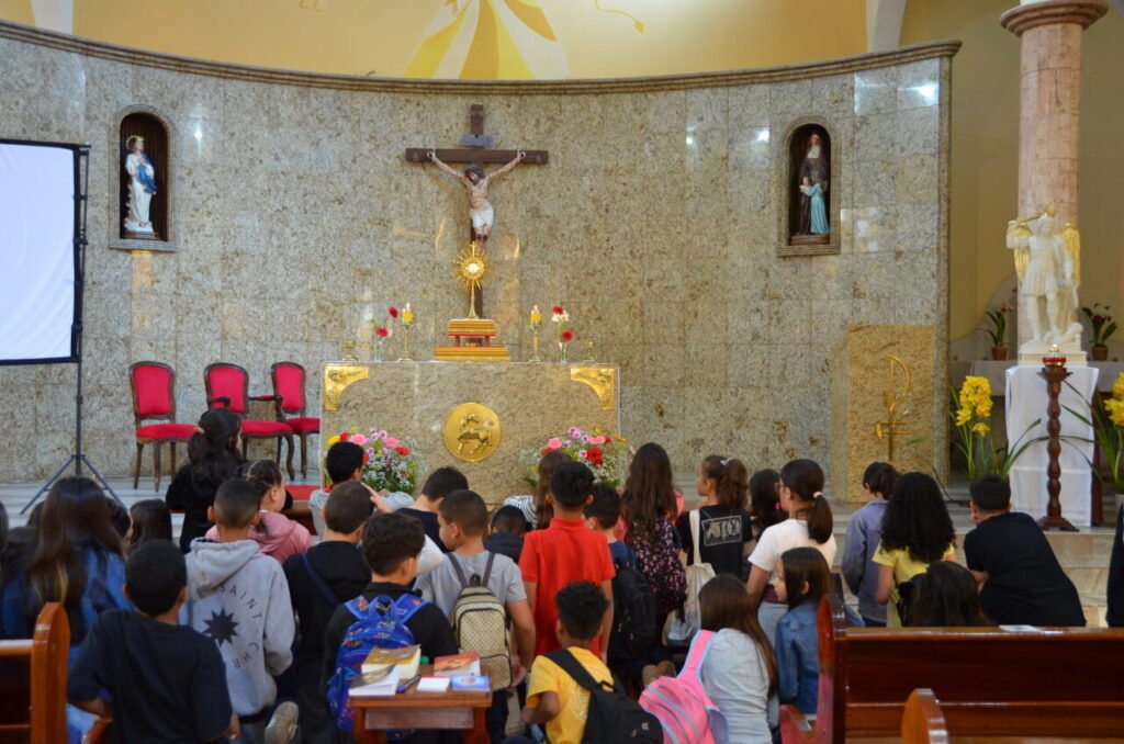 Cerco Eucarístico difunde a fé e a esperança na Paróquia Santa Ângela e São Serapião - Jornal O São Paulo