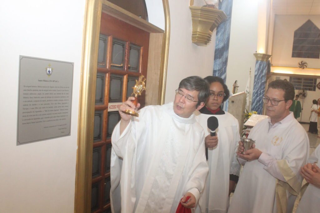 Na Lapa, semana é marcada por Crismas, encontro de secretárias e casamento comunitário - Jornal O São Paulo