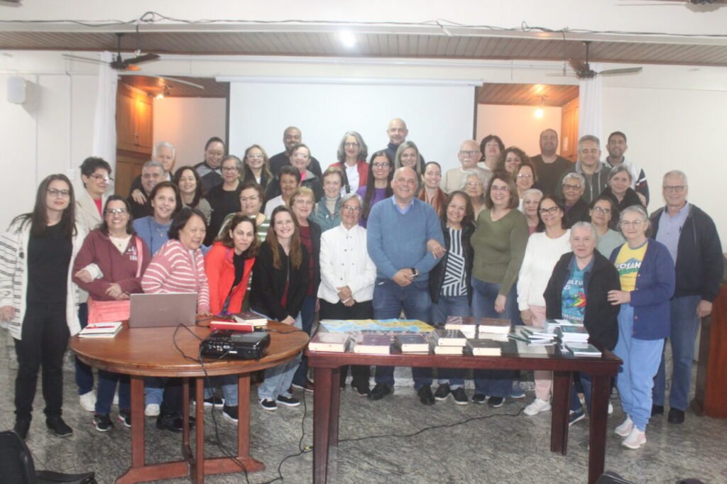 Falecido em 2024, Padre Cláudio José Ribeiro é recordado em missa presidida por Dom Edilson - Jornal O São Paulo